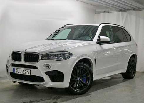 Vit BMW X5 M stulen i Ankarsvik på Alnön utanför Sundsvall